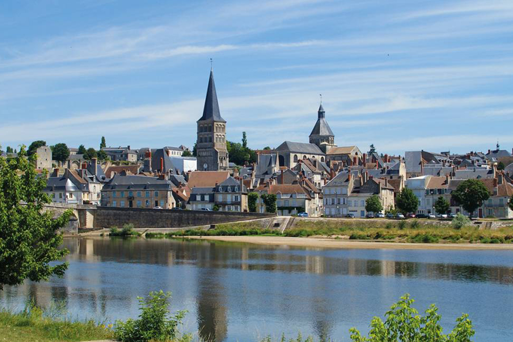 Das Dorf Charité-sur-Loire
