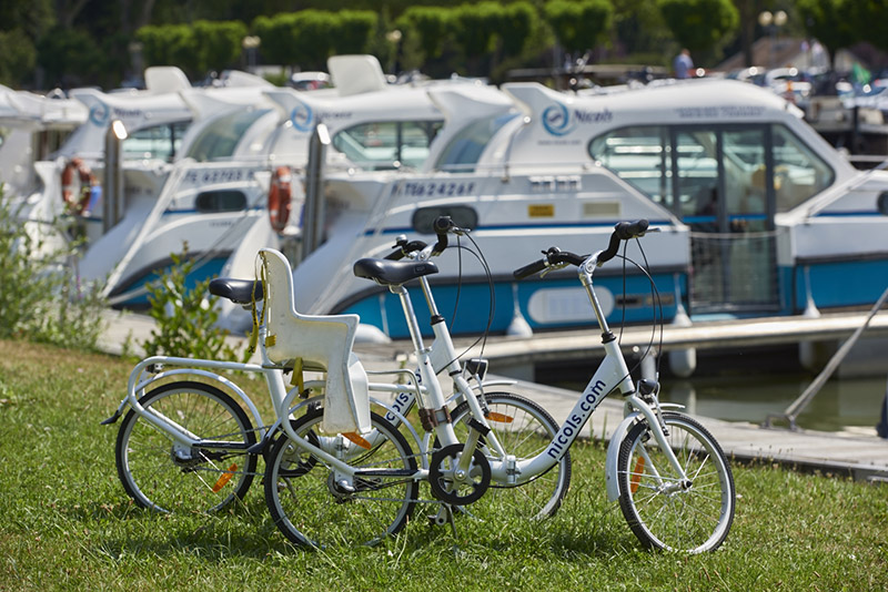 Découvrir tourisme fluvial - Location vélos